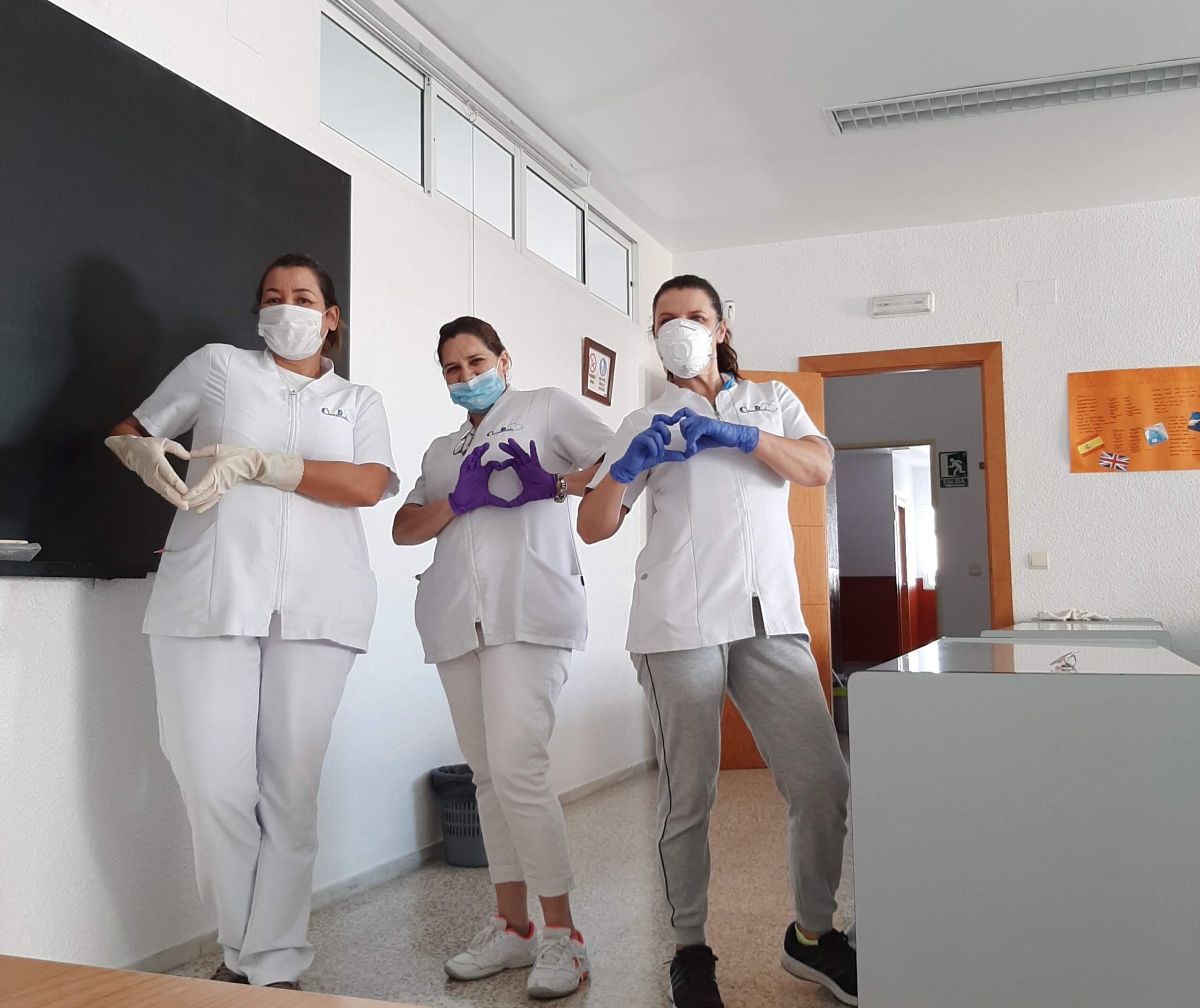 Personal de CleanPeople en oficina